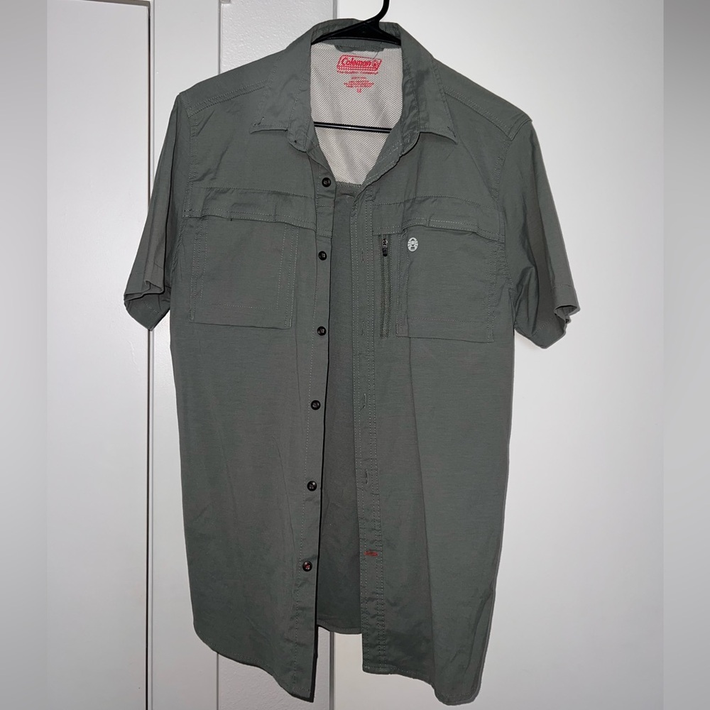 Coleman Men's Gray Short Sleeve Shirt